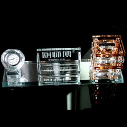 水晶筆筒三件套 融合文化創(chuàng)意與商務(wù)禮贈的精致之選